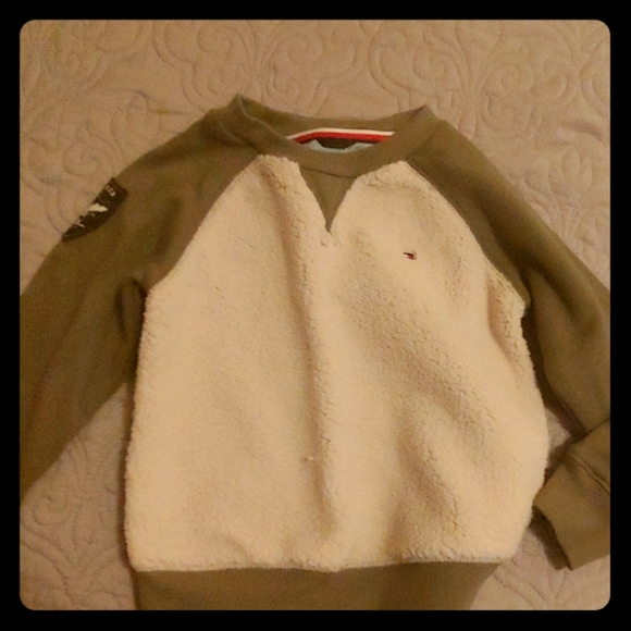 Tommy Hilfiger Other - Tommy sweat shirt